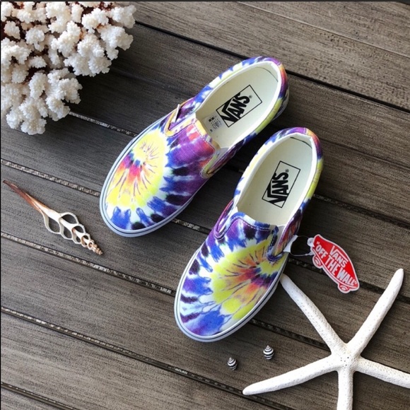 🌴🔆VANS- TIE DYE SLIP ON’S🔆🌴 - Picture 3 of 9